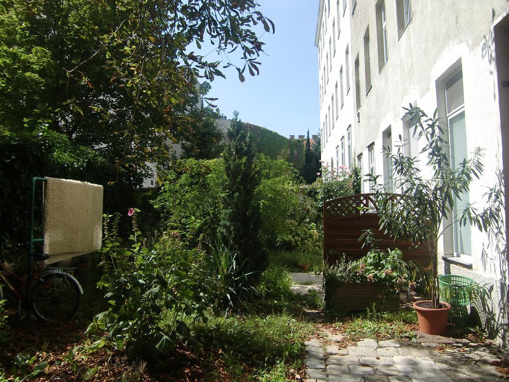 Premium Apartments Klimschgasse Вена Экстерьер фото