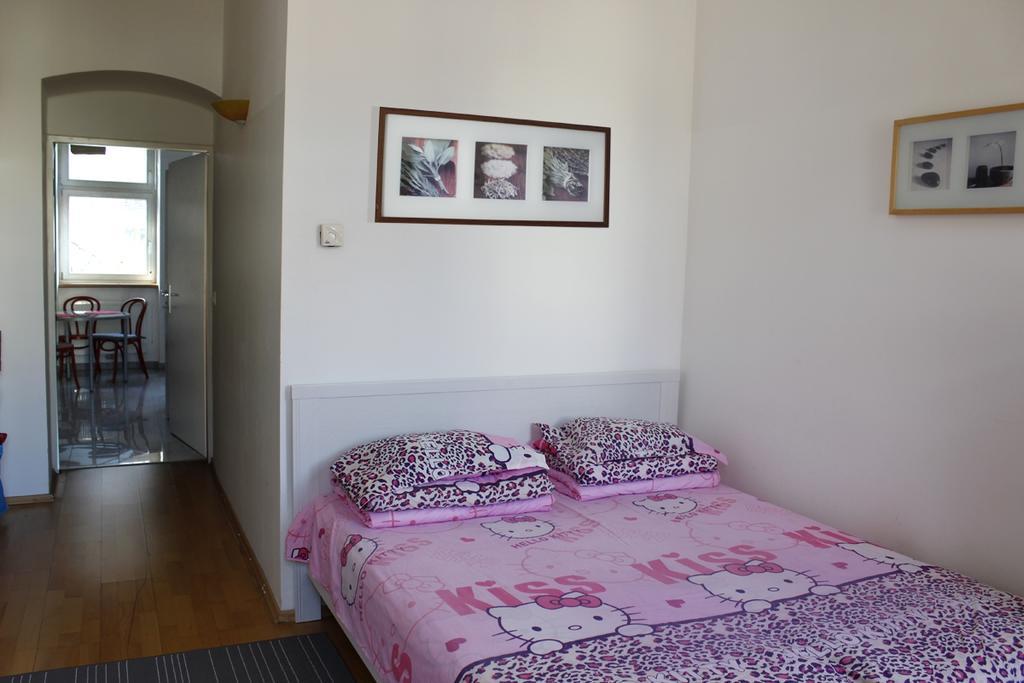 Premium Apartments Klimschgasse Вена Экстерьер фото